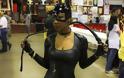 ΔΕΙΤΕ: Οι πιο καυτές φωτογραφίες της CatWoman! - Φωτογραφία 10