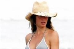 ΔΕΙΤΕ: Έγκυος ξανά η Ζιζέλ!