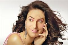 ΔΕΙΤΕ: Όταν οι διάσημοι άντρες γίνονται γυναίκες!