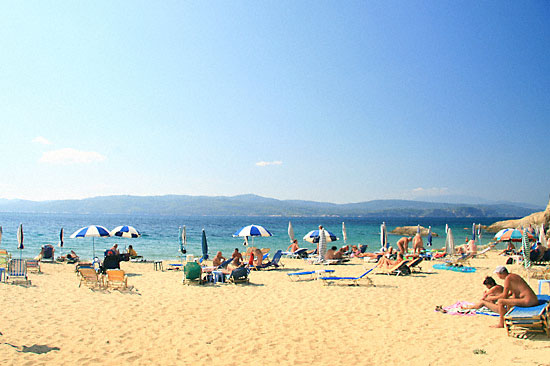 ΔΕΙΤΕ: Οι πιο διάσημες παραλίες γυμνιστών στην Ελλάδα - Φωτογραφία 3