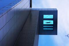 «Τρομακτική» πισίνα στο κενό!