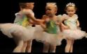 Απρόβλεπτος καβγάς σε ρεσιτάλ χορού 2χρονων! [Video]