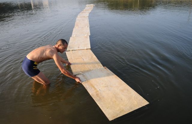 ΔΕΙΤΕ: Πώς οι μοναχοί Shaolin περπατούν στο νερό;;; - Φωτογραφία 3