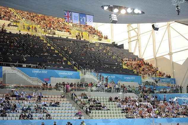 Άδειες οι εξέδρες στους Ολυμπιακούς του Λονδίνου - έκαναν τους φαντάρους κομπάρσους! [ΦΩΤΟ] - Φωτογραφία 8