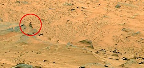 ΔΕΙΤΕ: Εντοπίστηκε γυναικεία μορφή στον Άρη - Φωτογραφία 2
