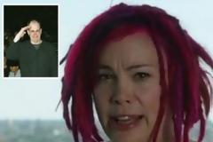 ΦΩΤΟ – ΒΙΝΤΕΟ: O σκηνοθέτης του Matrix στην πρώτη εμφάνισή του ως transexual