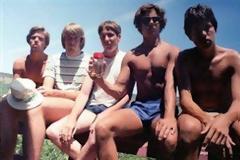 Μία φιλία σε εφτά φωτογραφίες