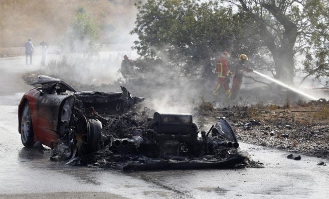 Διάσημος ποδοσφαιριστής, κόντεψε να καεί ζωντανός στη Ferrari του! [ΦΩΤΟ] - Φωτογραφία 6