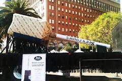 Το μεγαλύτερο γλειφιτζούρι του κόσμου!