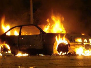 Έκαψαν αυτοκίνητο και δήλωσαν κλοπή για να εισπράξουν τα ασφάλιστρα! - Φωτογραφία 1