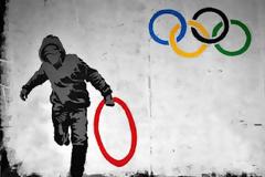 Οι Ολυμπιακοί Αγώνες στους βρετανικούς δρόμους [photos]