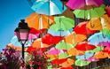 Πολύχρωμες ομπρέλες στον… ουρανό! - Φωτογραφία 7