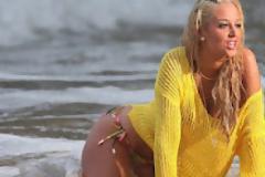 ΔΕΙΤΕ:  Η πιο σέξι Ελληνίδα του πλανήτη γυρίζει βιντεοκλίπ στην Χαβάη