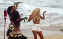 ΔΕΙΤΕ:  Η πιο σέξι Ελληνίδα του πλανήτη γυρίζει βιντεοκλίπ στην Χαβάη - Φωτογραφία 4