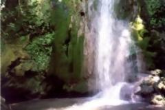 ΔΕΙΤΕ: Οι μαγικοί καταρράκτες της Ελλάδας!