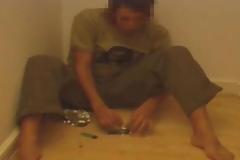 ΔΕΙΤΕ: Διάσημος ηθοποιός κάνει χρήση ηρωίνης