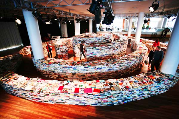 Ένας «λαβύρινθος» 250.000 βιβλίων! - Φωτογραφία 3