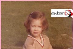 Αναγνωρίζετε την πανέμορφη παρουσιάστρια;