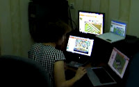 Απίστευτο! «Καμένη» γυναίκα παίζει Farmville σε 4 υπολογιστές!!!! - Φωτογραφία 1