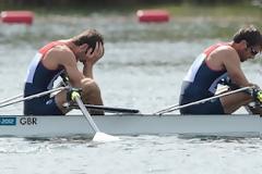 ΣΟΚ: «Ασημένιος» Ολυμπιονίκης κατέρρευσε μετά από αγώνα κωπηλασίας!