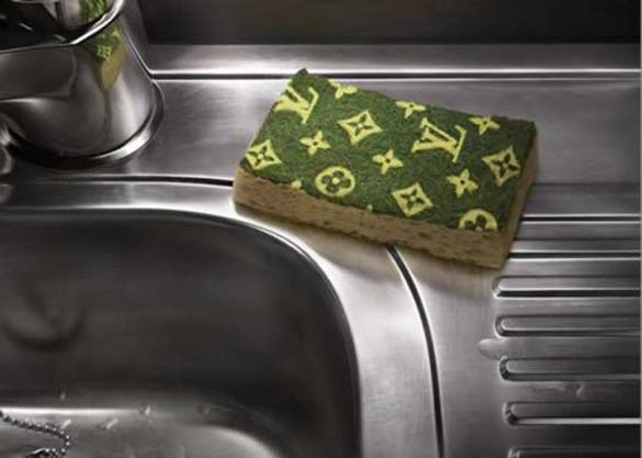 ΔΕΙΤΕ: 11 περίεργες απομιμήσεις Louis Vuitton - Φωτογραφία 2