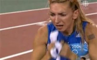 VIDEO: Όταν Οι Έλληνες …Γκρέμιζαν το Ολυμπιακό Στάδιο στον τελικό γυναικών στα 400μ - Φωτογραφία 1