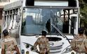 Οκτώ νεκροί από βομβιστική επίθεση σε λεωφορείο στην Καμπούλ