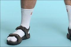 10 τρόποι να αναγνωρίσεις έναν (καλτ) τουρίστα