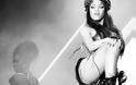 Η Rihanna μάς «συστήνει» τα πόδια της - Φωτογραφία 2