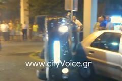 ΑΓΡΙΝΙΟ:Τροχαίο με ανατροπή οχήματος στο κέντρο της πόλης
