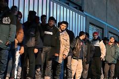 ΦΥΛΑΚΙΣΗ, ΠΡΟΣΤΙΜΑ ΚΑΙ ΚΛΕΙΣΙΜΟ ΤΩΝ ΕΠΙΧΕΙΡΗΣΕΩΝ ΠΟΥ ΑΠΑΣΧΟΛΟΥΝ ΛΑΘΡΟΜΕΤΑΝΑΣΤΕΣ ΠΡΟΒΛΕΠΕΙ Ο ΝΟΜΟΣ! ΝΑ ΕΦΑΡΜΟΣΤΕΙ ΑΜΕΣΑ!