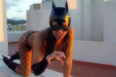 ΔΕΙΤΕ: Γυναίκες-γάτες...