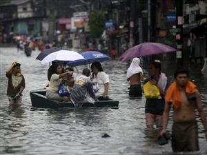 Φιλιππίνες: Αγνοούμενοι και δεκάδες νεκροί από τις πλημμύρες - Φωτογραφία 1