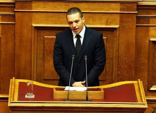 Κασιδιάρης:«Το Σύνταγμα επιτρέπει δημόσιες συναθροίσεις μόνο σε Έλληνες» - Φωτογραφία 1