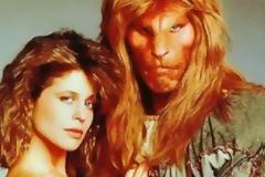 ΔΕΙΤΕ: Πως είναι σήμερα η Πεντάμορφη και το Τέρας!