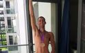 ΔΕΙΤΕ: Βρετανός ολυμπιονίκης γυμνός... με το μετάλλιό του