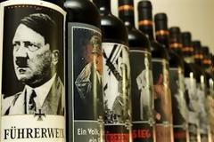 Πουλάνε κρασιά με φωτογραφίες του Χίτλερ στην ετικέτα!