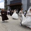 ΔΕΙΤΕ: Γάμος ομοφυλόφιλων γυναικών με τις ευλογίες του Βούδα - Φωτογραφία 3