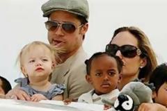 Μπραντ Πιτ και Ατζελίνα Τζολί στην Χαλκιδική μαζί με στόλο από πολυτελή γιωτ.[ΦΩΤΟ]