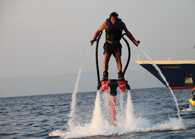 Δες τις επιδόσεις του Ηλία Ψινάκη στο πιο τρομακτικό water sport! - Φωτογραφία 2