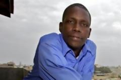 Ο πάμφτωχος και αλκοολικός αδελφός του Ομπάμα!