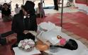 ΑΠΙΣΤΕΥΤΟ ΔΕΙΤΕ: Παντρεύτηκε την φίλη του την ημέρα της κηδεία της