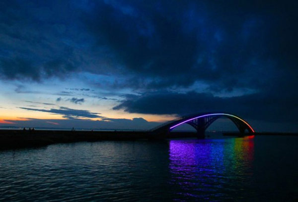 Η υπέροχη Rainbow Bridge στην Ταϊβάν - Φωτογραφία 5