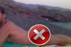 ΔΕΙΤΕ: Παρουσιαστής ειδήσεων ολόγυμνος στην παραλία!