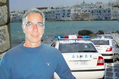 Θρήνος στην κηδεία του 53χρονου που σκότωσαν οι ληστές στην Πάρο - ΦΩΤΟ