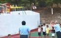 Σε χρήση το νέο γήπεδο μπάσκετ και η καινούργια παιδική χαρά στο Λουτράκι Μαλεβιζίου - Φωτογραφία 1
