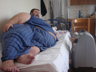 Κομοτηνή: 49χρόνος ζυγίζει 400 κιλά και ζητά απεγνωσμένα βοήθεια! [ΒΙΝΤΕΟ] - Φωτογραφία 1