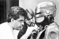 ΔΕΙΤΕ: Σπάνιες φωτογραφίες από τα γυρίσματα του RoboCop