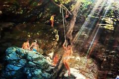 ΔΕΙΤΕ: Σέξι Ελληνίδα στη ζούγκλα με τον Ταρζάν...