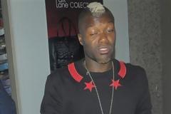 Η φούστα και το μεθύσι (;) του Σισέ